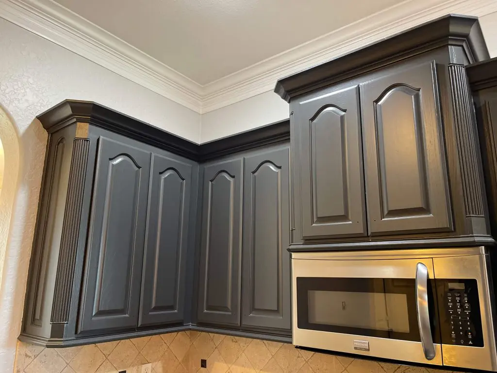 High-quality kitchen cabinet refinishing